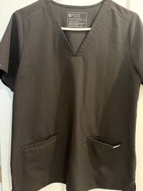 FIGS Women’s Black V-Neck Short Sleeve Scrub Top